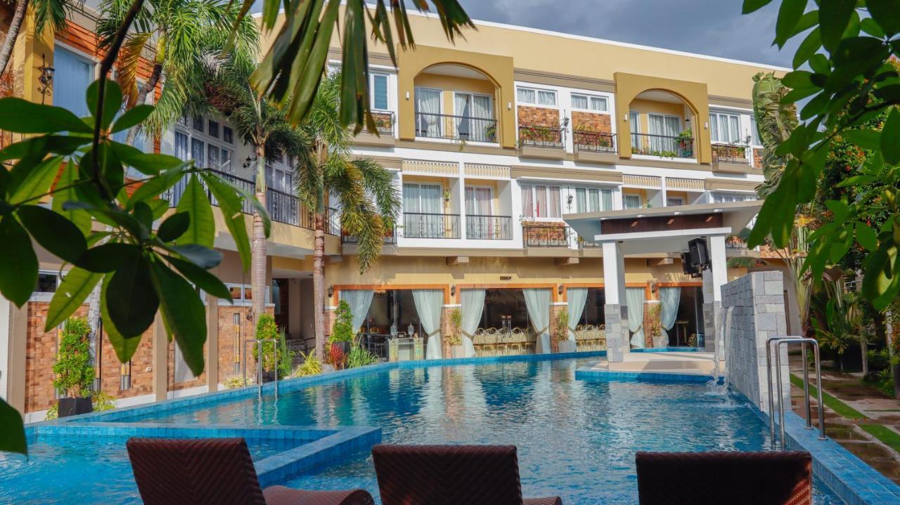 Ragazzi Resort Hotel Naga  Exterior photo
